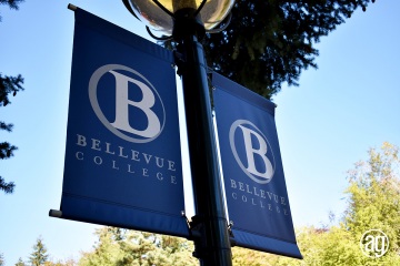 bellevue-college-pole-banners-41_gallery
