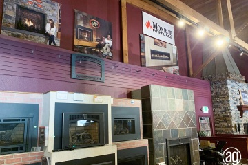 id0279g-monroe-fireplace-banners-01_gallery