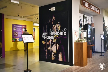 NAAM-jimi-hendrix-exhibit-install-047_gallery