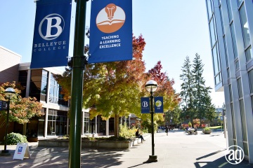 bellevue-college-pole-banners-28_gallery