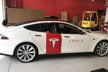 id0346g_tesla_car_wraps_02_gallery