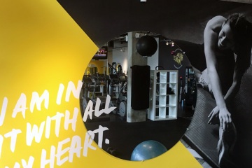 AlphaGraphics-Seattle-wall-graphic-installation-28-1