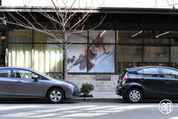 AlphaGraphics-Seattle-window-graphics-installation-18-1